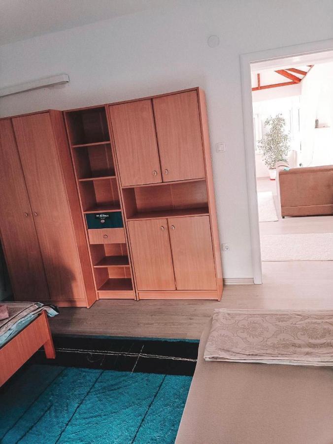 شقة Poseidon House موستار المظهر الخارجي الصورة